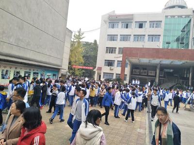 成都棠湖中学复读生学校电话