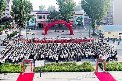 广汉中学高三高考复读班