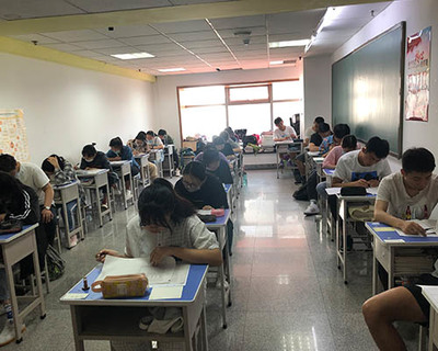 华阳中学高考复读补习