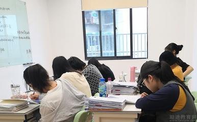 四川高考复读培训课程