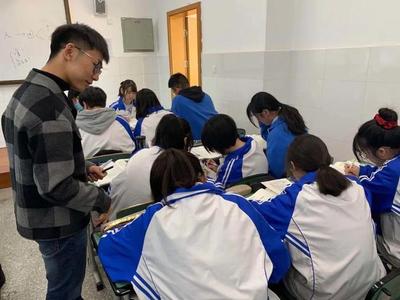 双流棠湖中学高考复读需要什么